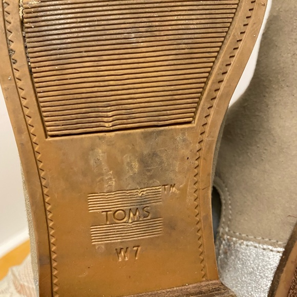 Toms Leather Rustic Distressed Silver Accent Slip On Booties - Picture 10 of 10